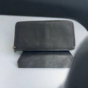 Levenger saddle leather wallet